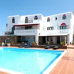 Paradisia Naxos City