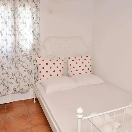 Paradisia Apartmanhotel 3*