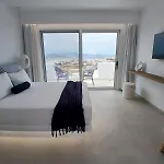 Paradisia Naxos City