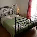 Paradisia Aparthotel 3*