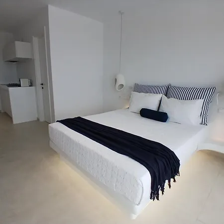 Paradisia 3*
