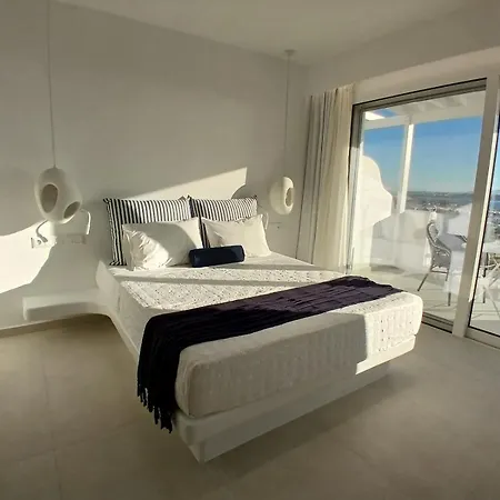 Paradisia 3*