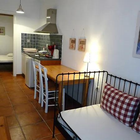 Aparthotel Paradisia 3*