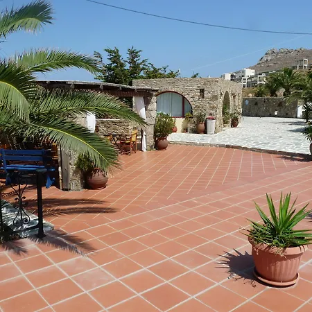 Aparthotel Paradisia Naxos City